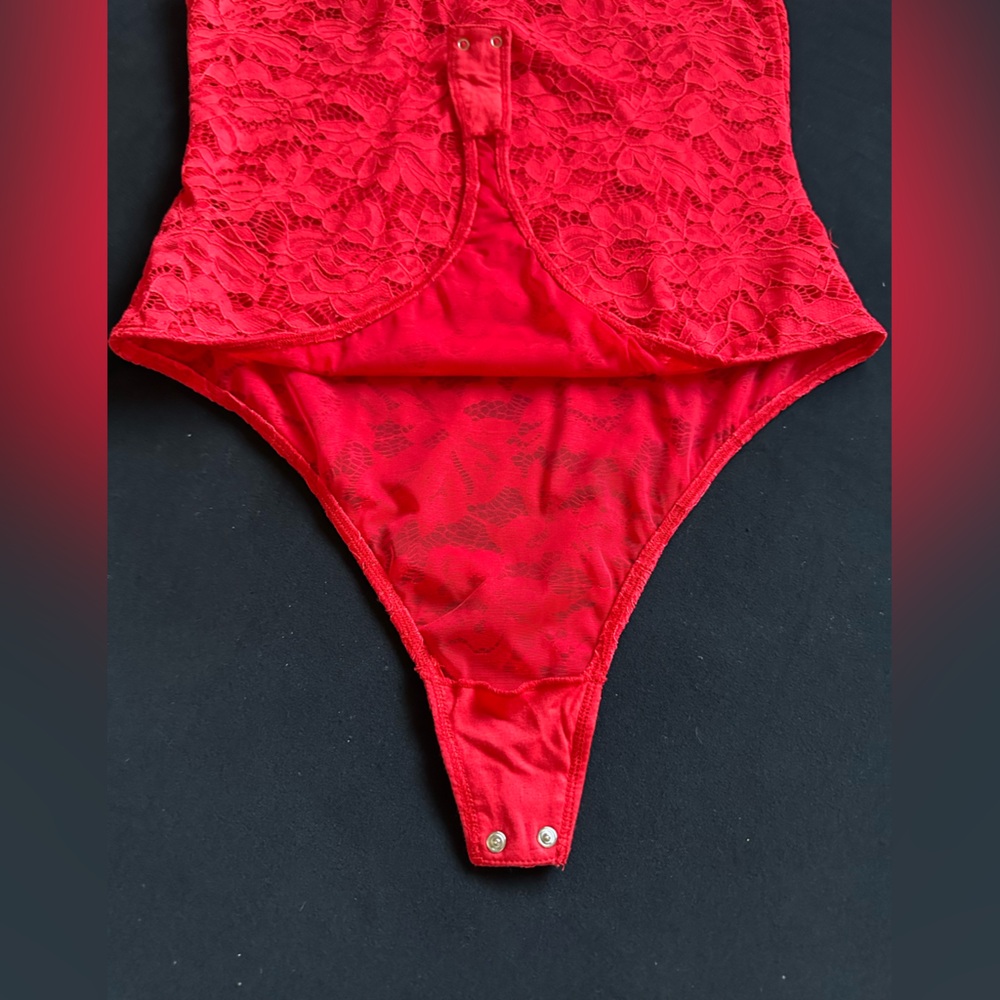 Generation Love Gigi Red Lace Scoop-Neck bodysuit Large Flame new - Picture 16 of 16